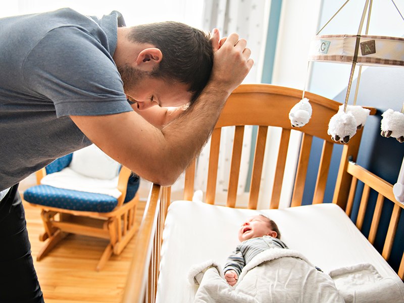 იცოდით, რომ მშობიარობის შემდგომი დეპრესია ახალბედა მამიკოებსაც ემართებათ??!